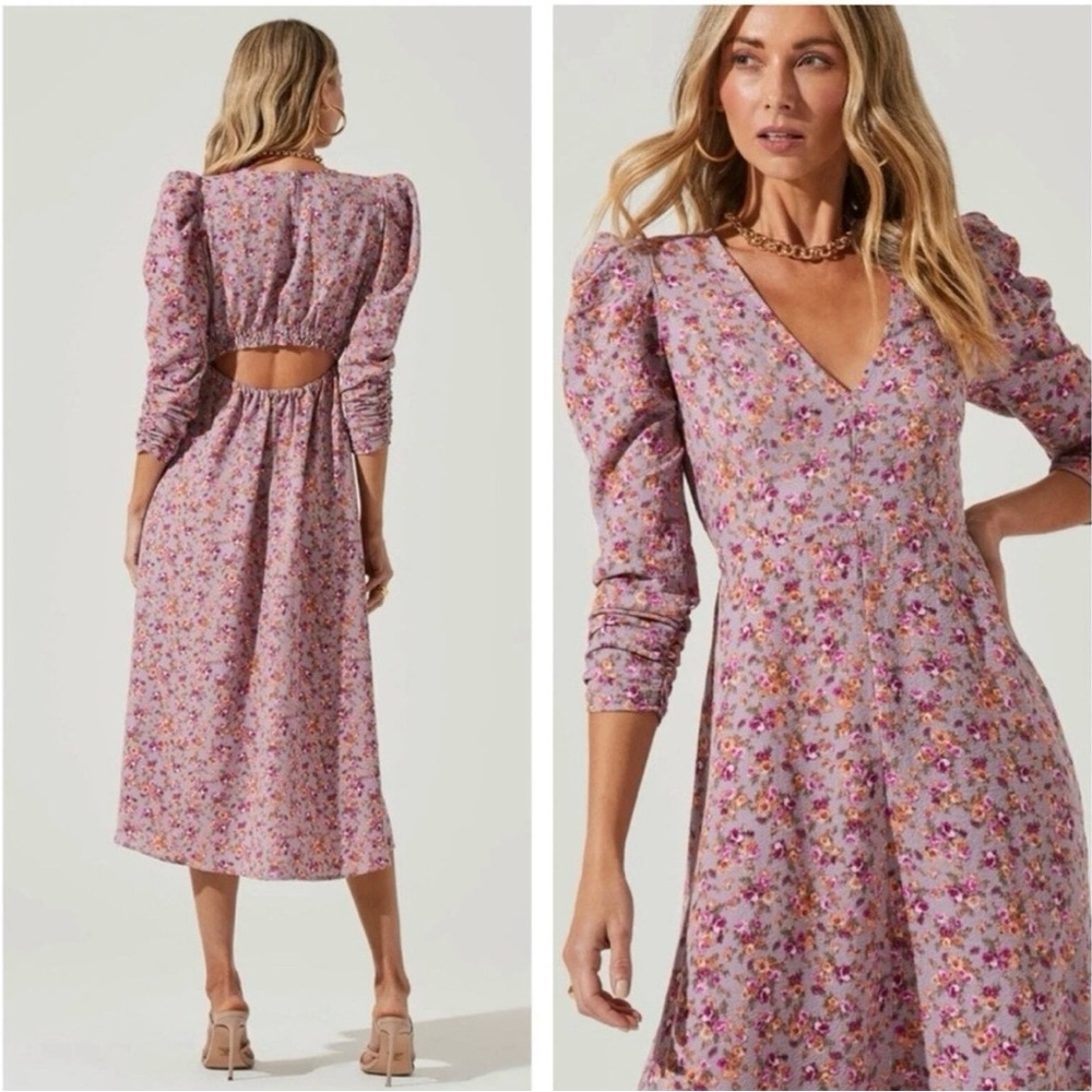 ASTR Puff Sleeve V Neck Back
Cutout Midi Dress